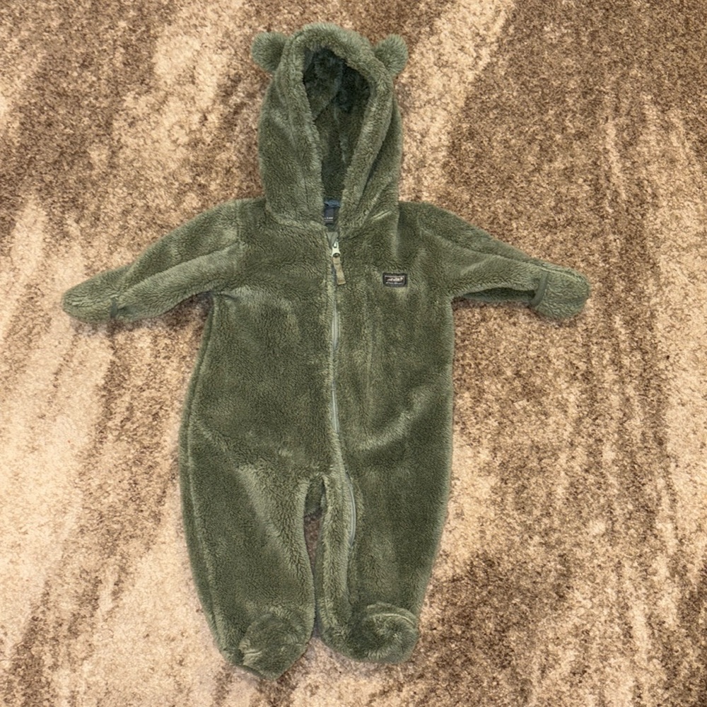 Eddie Bauer Green Quest Plush  Soft Bear One Piece Infant 3-6 Month Suit